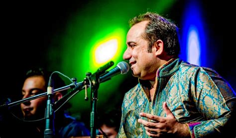  El Concierto Relámpago: Una Noche de Música y Locura con Rahat Fateh Ali Khan