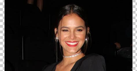  ¡El Baile del Alma: Descubriendo la Energía Mística de Bruna Marquezine en Río!